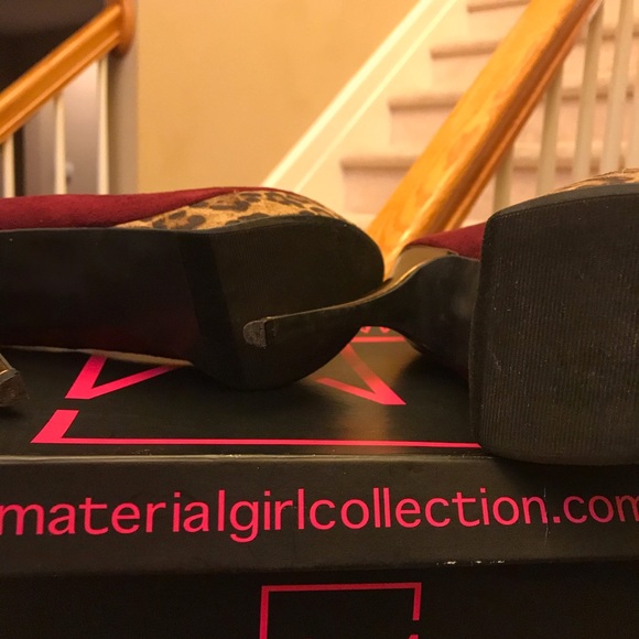 Shoes - Picture 2 of 5